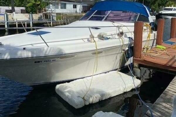 Photo of the 1997 Sea Ray 330 Sundancer