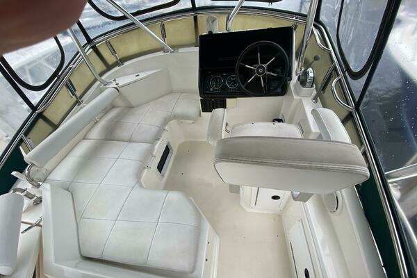 Photo of the 2001 Albin 32 + 2 Command Bridge "Tortuga"