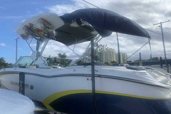 Photo of the 2015 Mastercraft X23