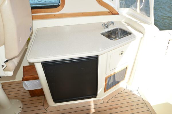 Ocean s Six 38ft Sabre Yacht For Sale