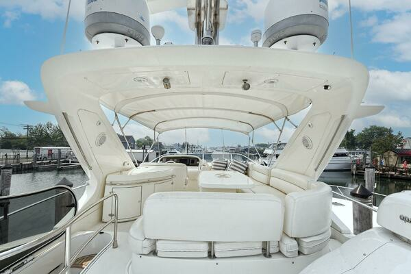 2003 Azimut 62