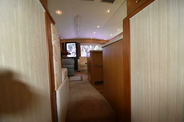 2003 Ocean Yachts 48