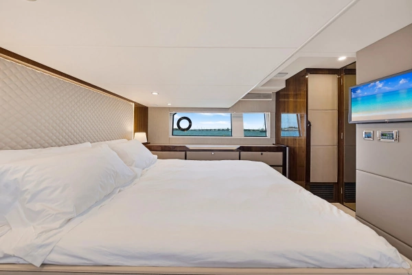 Fairline Squadron 50 Yacht For Sale