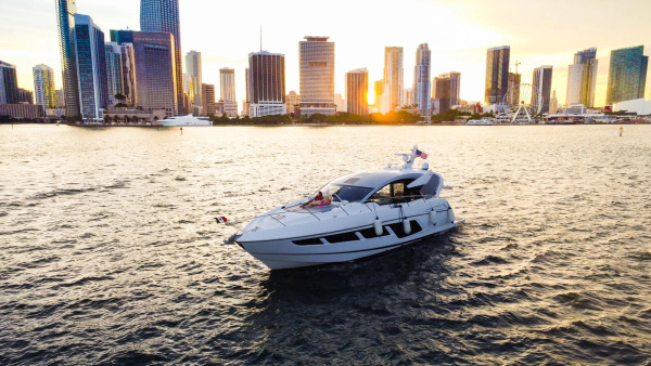 57ft Sunseeker Yacht For Sale