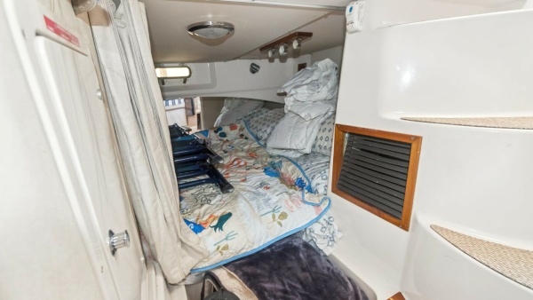 POLE POSITION 33ft Grady White Yacht For Sale
