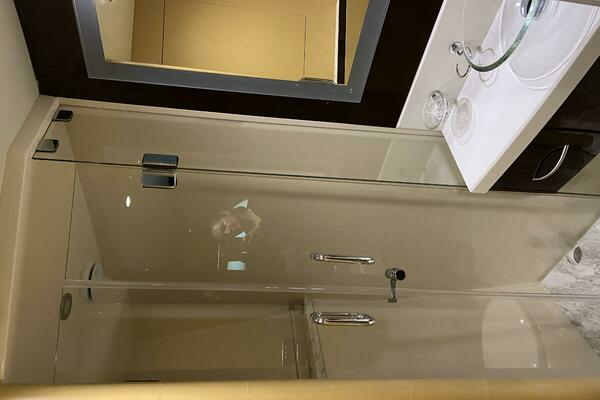 2009 Lazzara Yachts 75