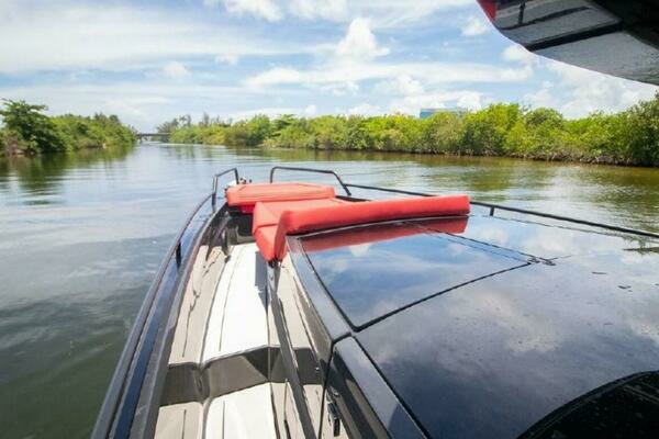 Photo of the 2021 Brabus Brabus Shadow 900 BO