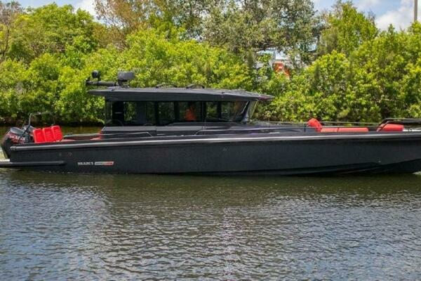 Photo of the 2021 Brabus Brabus Shadow 900 BO