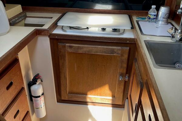 Happy Ours 30ft Catalina Yacht For Sale