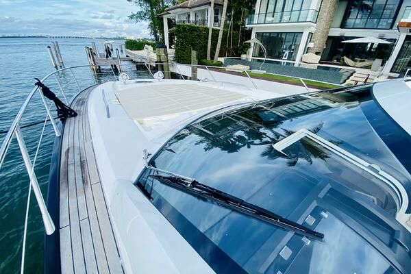 2010 Sunseeker 60