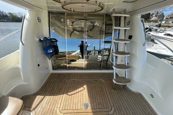 Photo of the 2004 Cranchi Atlantique 48