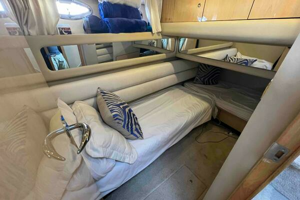 2001 Sea Ray 48
