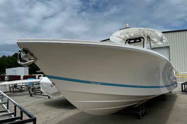 2021 Regulator 34