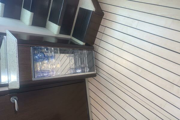 2011 Cruisers Yachts 40