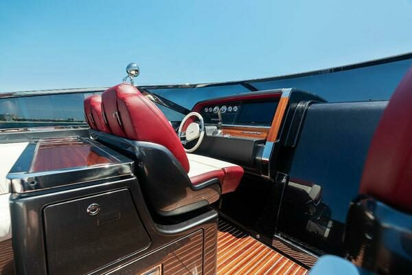 2022 Riva 38