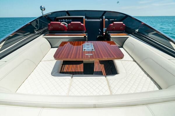 2022 Riva 38