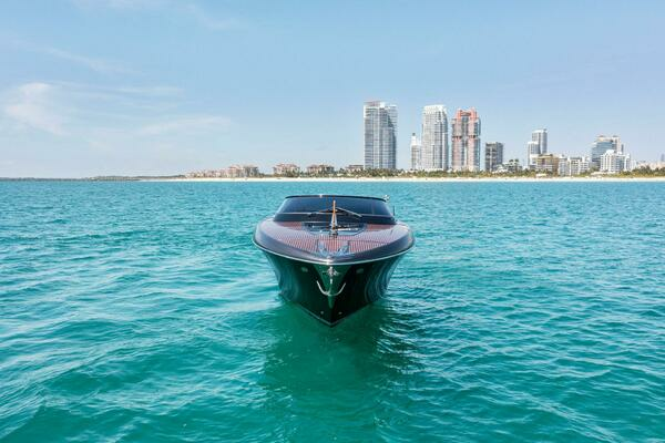 2022 Riva 38