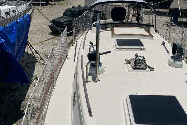 Photo of the 1994 Pacific Seacraft Crealock 37