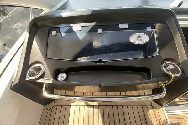 2014 Sunseeker 48