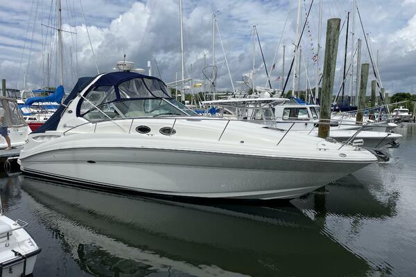 JOHNNY BOY 32ft Sea Ray Yacht For Sale JOHNNY BOY 32ft Sea Ray Yacht For Sale