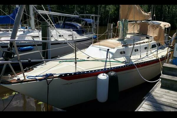 Photo of the 1977 Islander 36 "Windancer"