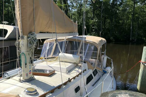 Photo of the 1977 Islander 36 "Windancer"