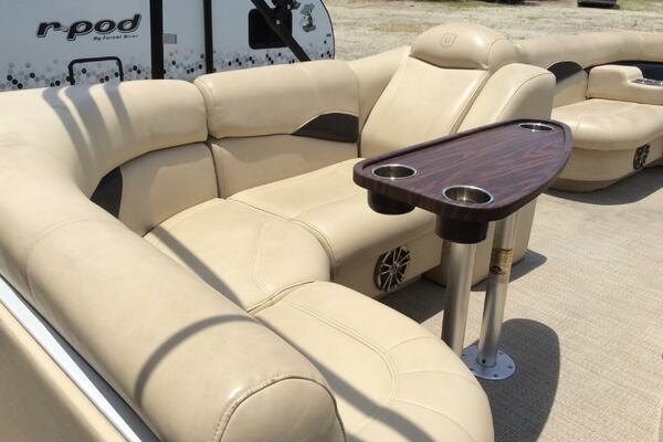 25ft Aqua Patio Yacht For Sale