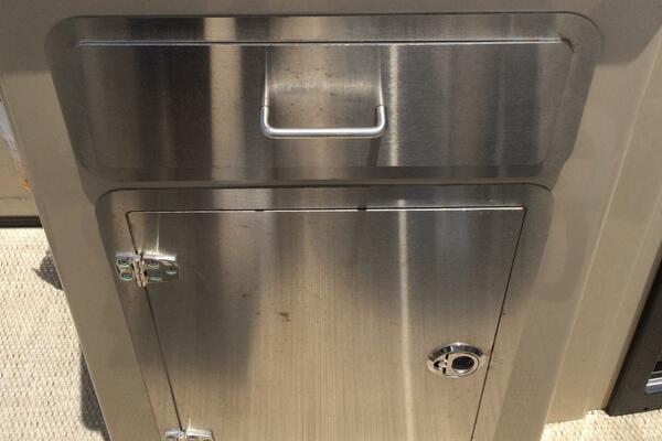 25ft Aqua Patio Yacht For Sale