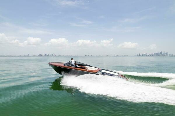 2020 Riva 33