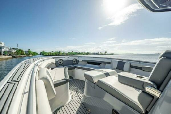 Photo of the 2020 Tidewater 320 CC Adventure