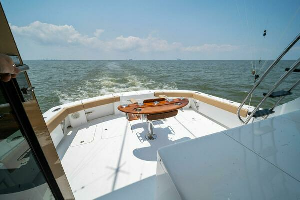 2003 Hatteras 54