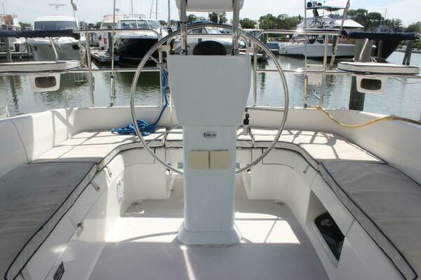 Polaris 35ft Catalina Yacht For Sale