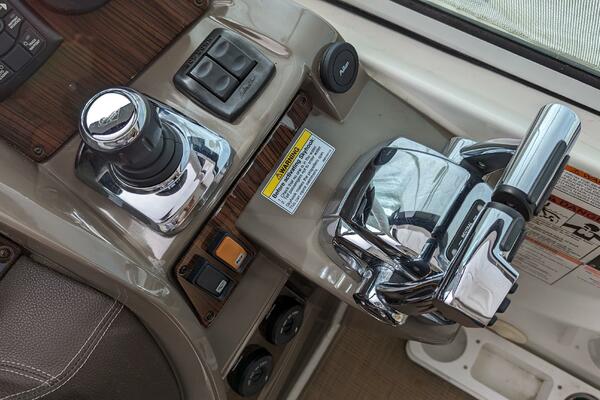 Zeno s Paradox 35ft Cruisers Yachts Yacht For Sale