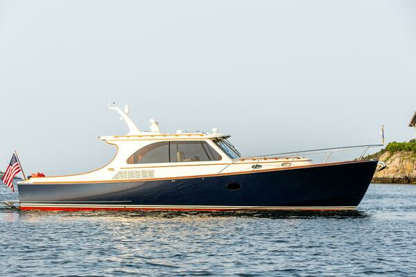 43-ft-Hinckley-2015-Talaria 43-MAGGIE MAE Jamestown Rhode Island United States  yacht for sale