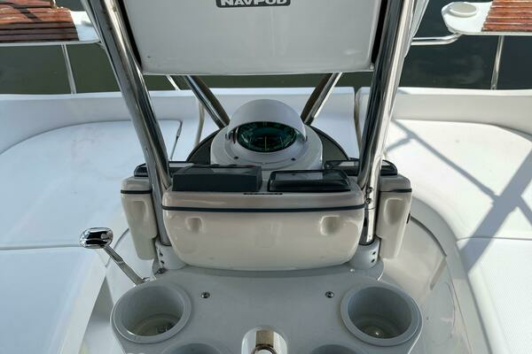 Photo of the 2006 Hunter 33 "SANDALO"