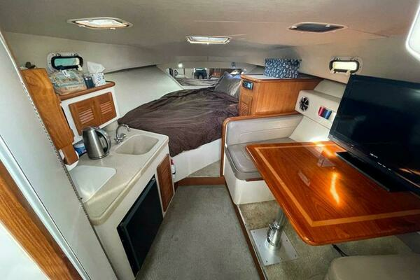 Photo of the 1998 Pursuit 3000 Express "Reprieve"