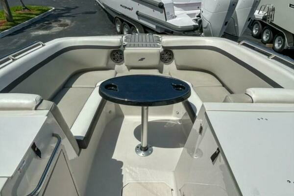 Photo of the 2024 Starcraft SVX 231 OB DH