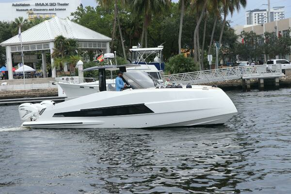 Photo of the 2024 Astondoa 377 Coupe Outboard