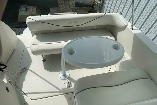 Photo of the 2004 Sea Ray 240 Sundancer "Seas The Day"