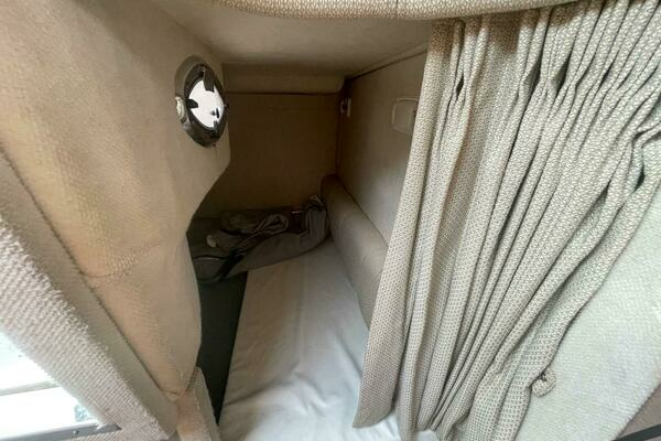 Photo of the 2004 Sea Ray 240 Sundancer "Seas The Day"