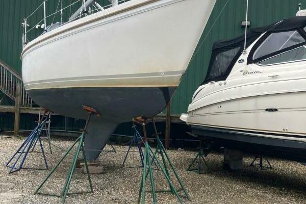 Reality 30ft Catalina Yacht For Sale