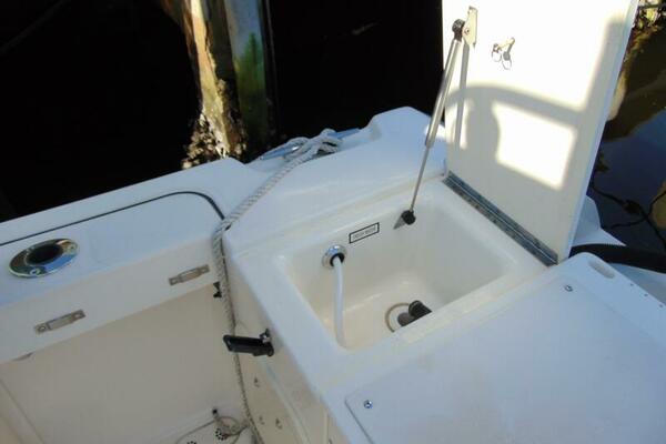 30ft Pursuit Yacht For Sale
