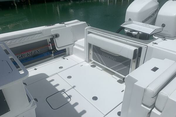 2023 Blackfin 30