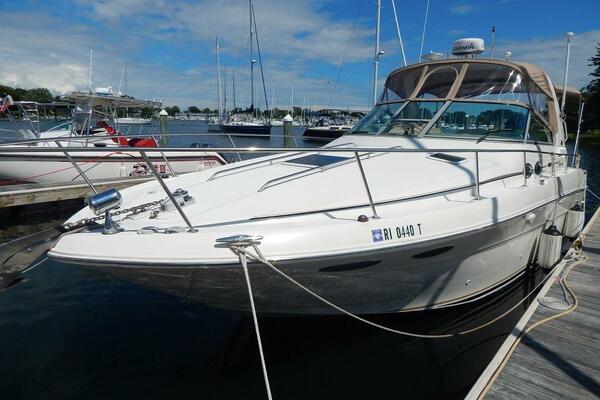 Sea Wings 31ft Sea Ray Yacht For Sale