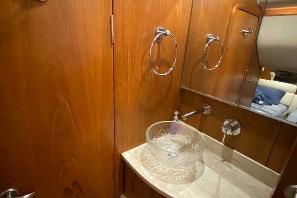 2009 Tiara Yachts 43