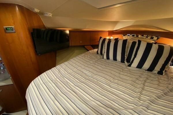 2009 Tiara Yachts 43