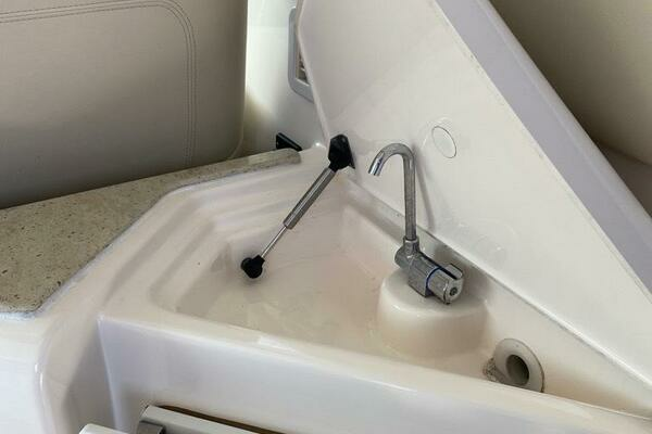 2009 Tiara Yachts 43