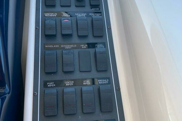 2009 Tiara Yachts 43