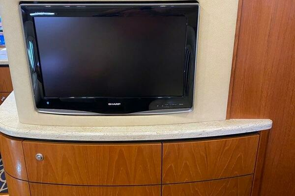 2009 Tiara Yachts 43