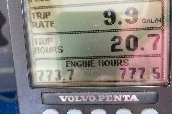 2009 Tiara Yachts 43